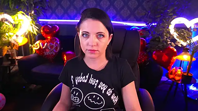 Dafni Monn online show from 02/06/25, 01:43