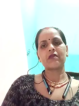 Snapshot of Hasmi_hot09 chatting on 05/22/26, 05:18 Hasmi hot09 online show from 05/22/26, 05:18