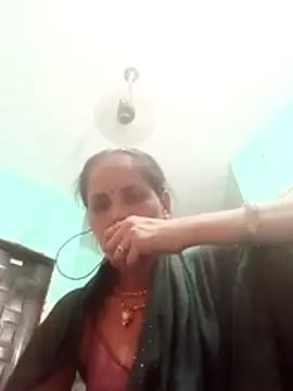 Snapshot of Hasmi_hot09 chatting on 05/24/26, 04:56 Hasmi hot09 online show from 05/24/26, 04:56