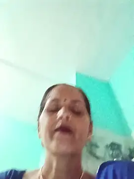 Snapshot of Hasmi_hot09 chatting on 07/19/26, 07:23 Hasmi hot09 online show from 07/19/26, 07:23