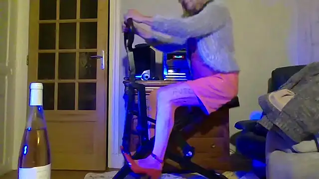 Helinetrav online show from 01/18/26, 05:39