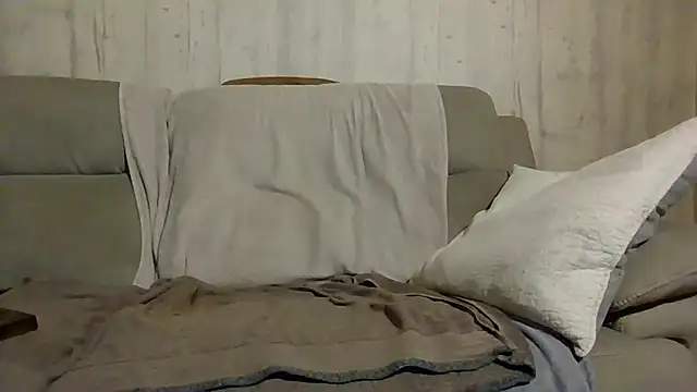 Helinetrav online show from 03/22/26, 07:28