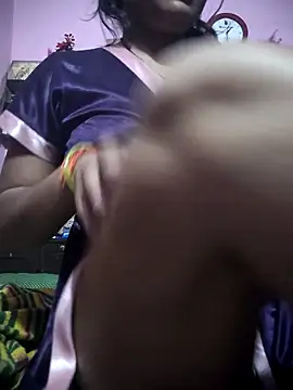 Nilam cute online show from 04/18/26, 07:58