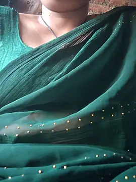 Nilam cute online show from 05/19/26, 12:55