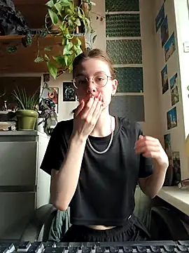 Snapshot of Shy_Bamby chatting on 07/01/26, 10:39 Shy Bamby online show from 07/01/26, 10:39
