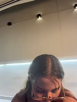 AliciaWhite nt online show from 05/17/26, 01:03