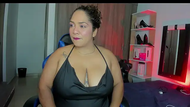 Snapshot of _lissa_02 chatting on 07/15/26, 02:50 lissa 02 online show from 07/15/26, 02:50