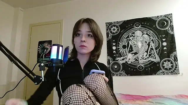 Snapshot of Mysterious_Toy chatting on 01/16/26, 04:33 Mysterious Toy online show from 01/16/26, 04:33