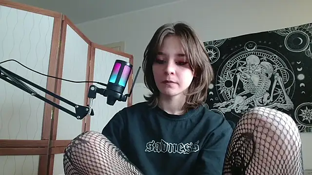 Snapshot of Mysterious_Toy chatting on 02/04/26, 04:46 Mysterious Toy online show from 02/04/26, 04:46