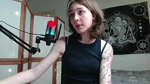 Snapshot of Mysterious_Toy chatting on 02/24/26, 04:49 Mysterious Toy online show from 02/24/26, 04:49