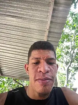 Snapshot of antonio_aguilarx chatting on 04/27/26, 04:27 antonio aguilarx online show from 04/27/26, 04:27