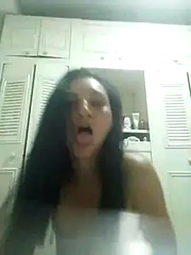 mariana santacoloma online show from 05/25/26, 07:58