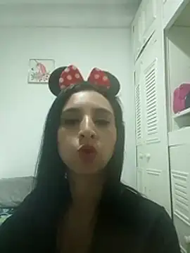 mariana santacoloma online show from 06/15/26, 03:09
