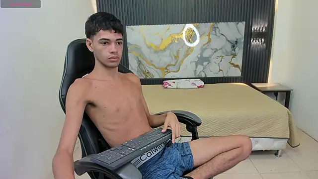 Dark Desiree18 online show from 03/05/26, 12:12