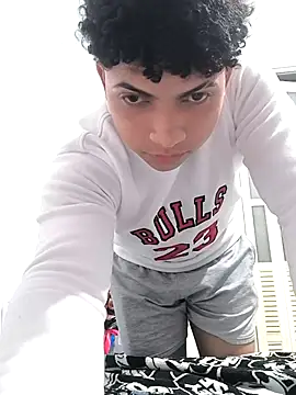 VersedChip online show from 02/09/26, 02:26