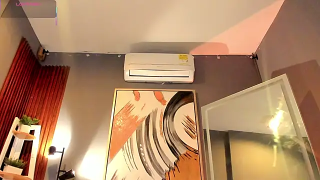 ailann  online show from 04/21/26, 01:42