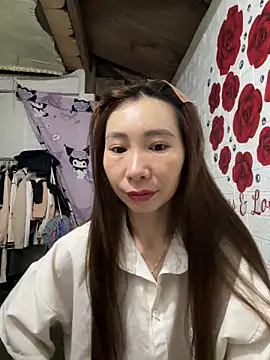 Adela-222 online show from 04/16/26, 11:51