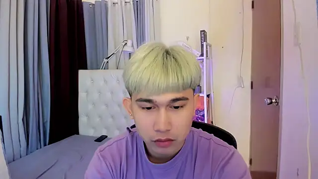 davincihugecock online show from 04/21/26, 01:53