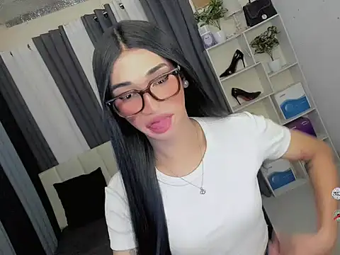 FyangFoxx online show from 03/22/26, 05:44