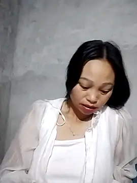 Snapshot of miray- chatting on 05/03/26, 08:59 miray- online show from 05/03/26, 08:59