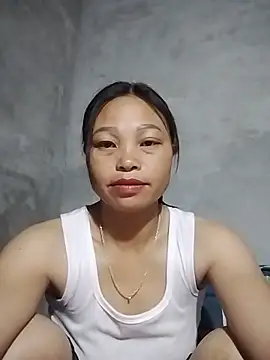 Snapshot of miray- chatting on 05/26/26, 08:49 miray- online show from 05/26/26, 08:49