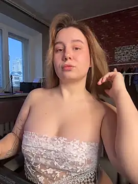 AnnaSeint online show from 02/18/26, 01:40