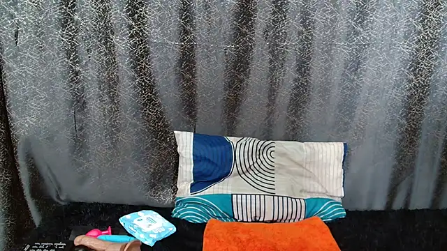 Amanda April online show from 03/18/26, 07:28