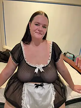 carinabro10 online show from 02/05/26, 08:41