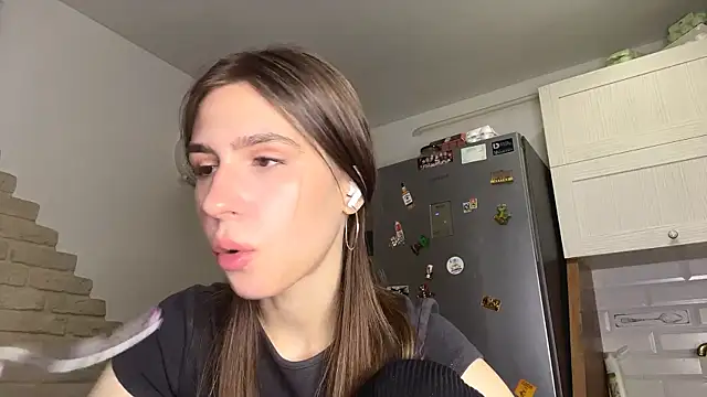 ElsieKuhlmann online show from 03/06/26, 05:26