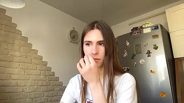 ElsieKuhlmann online show from 03/24/26, 08:52