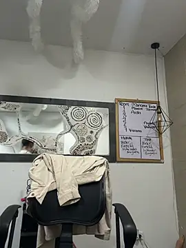 Theo Rowan online show from 01/13/26, 11:32