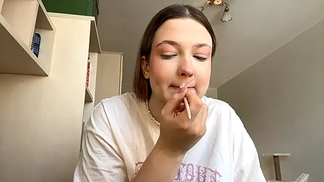 JammieMickiewicz online show from 02/16/26, 08:21