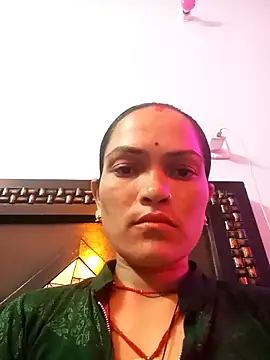 Snapshot of Sonam15884 chatting on 05/06/26, 01:27 Sonam15884 online show from 05/06/26, 01:27