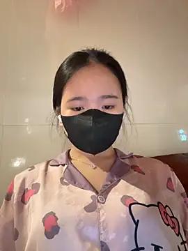 Gwen879 online show from 04/14/26, 01:44