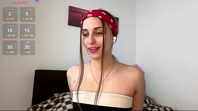 EvaRenard online show from 04/19/26, 07:05