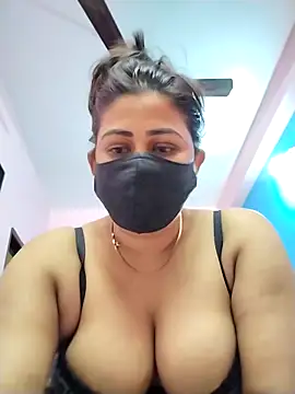 pinkihot23 online show from 02/28/26, 09:43