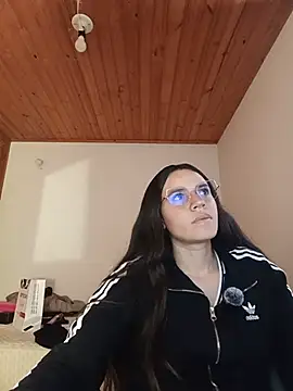 Shanel Lozano online show from 06/03/26, 03:39