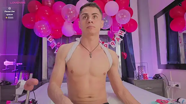 LeoMonnroe online show from 02/17/26, 08:04