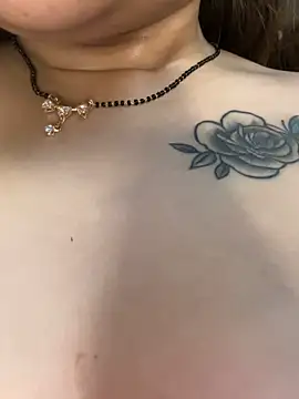 HotNeha08 online show from 04/18/26, 07:58