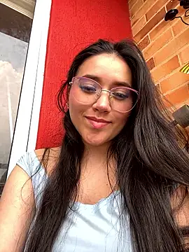 Veronica Wins  online show from 03/25/26, 06:25