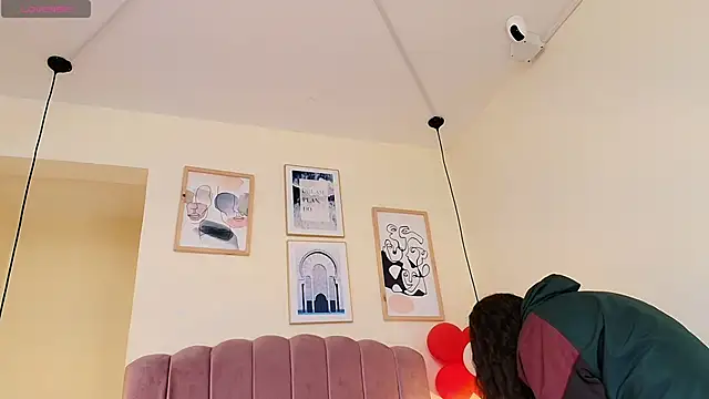 Hanabie  online show from 02/24/26, 03:15