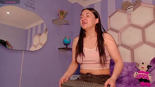 yvi taylor online show from 04/06/26, 12:39