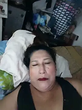 PatriciaGrajales online show from 02/15/26, 02:14