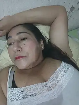 PatriciaGrajales online show from 05/14/26, 06:15