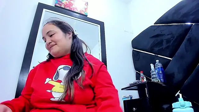 MiaRouss69 online show from 05/10/26, 11:04