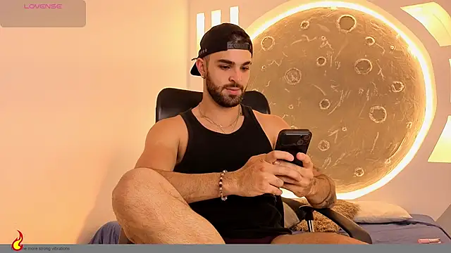 Snapshot of Apolo_lux1 chatting on 07/08/26, 12:37 Apolo lux1 online show from 07/08/26, 12:37