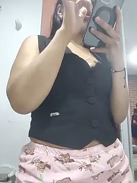 LunaRouuse  online show from 01/15/26, 11:52