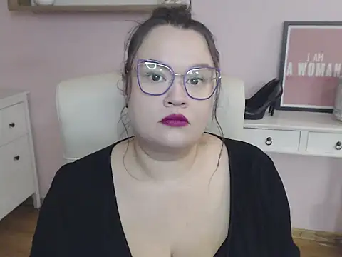 HollyDanceSoul online show from 01/14/26, 06:08