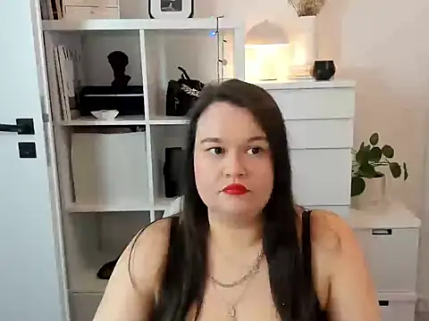 HollyDanceSoul online show from 02/25/26, 06:56