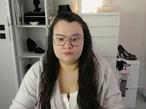 HollyDanceSoul online show from 03/09/26, 07:23